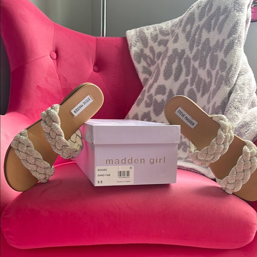 Steve Madden Silver braided Sandals